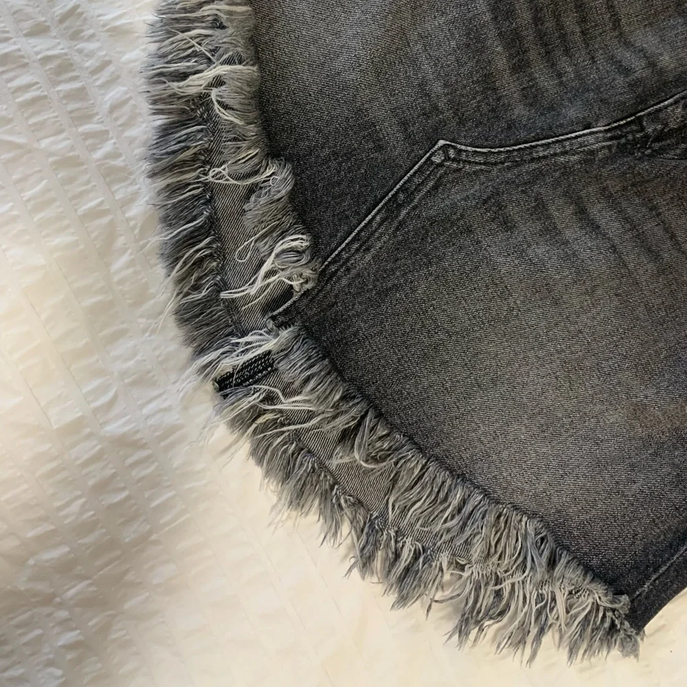 Free People - We the Free distressed denim skirt - Picture 3 of 7